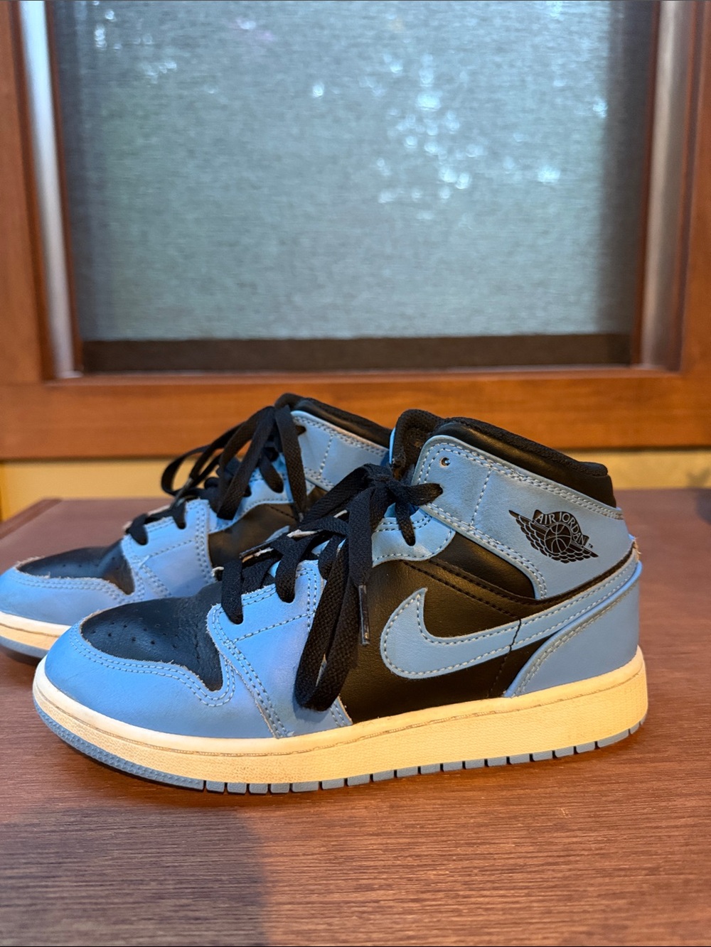 Jordan Kids' Black and Blue Sneakers 4Y